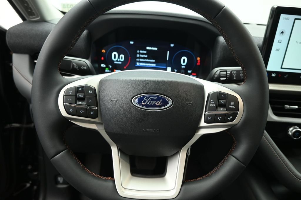 New 2026 Ford Explorer Active RWD image 13