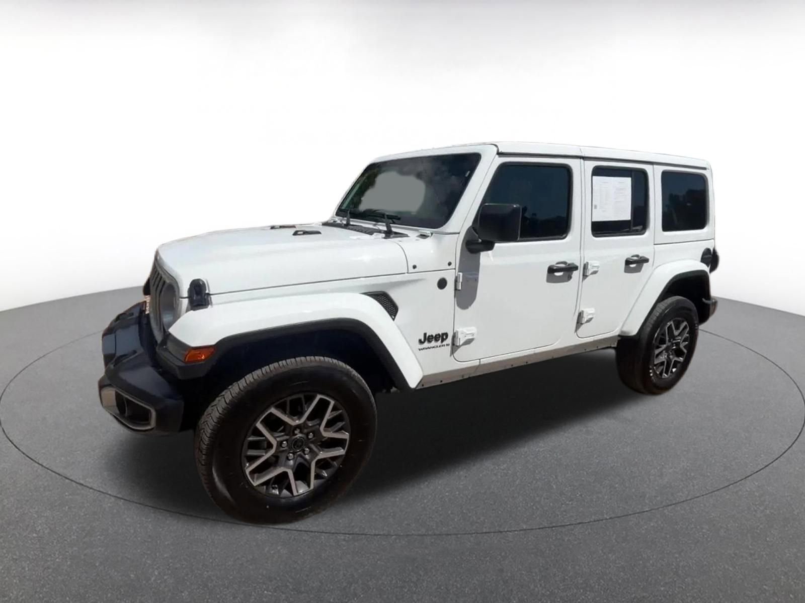 Used 2025 Jeep Wrangler Unlimited Sahara AWD/4WD image 10