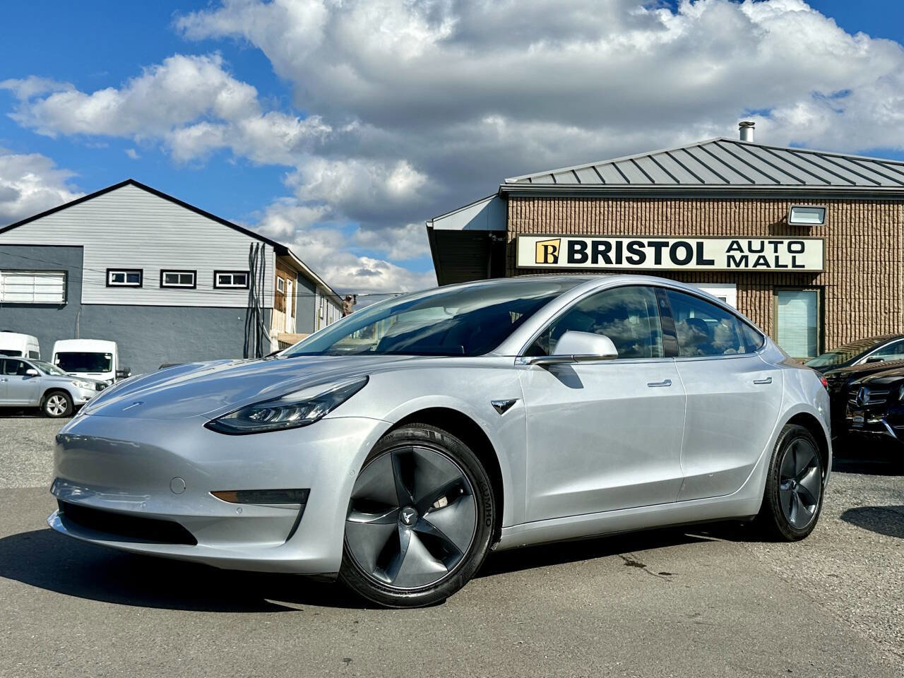 Used 2018 Tesla Model 3 Long Range image 18