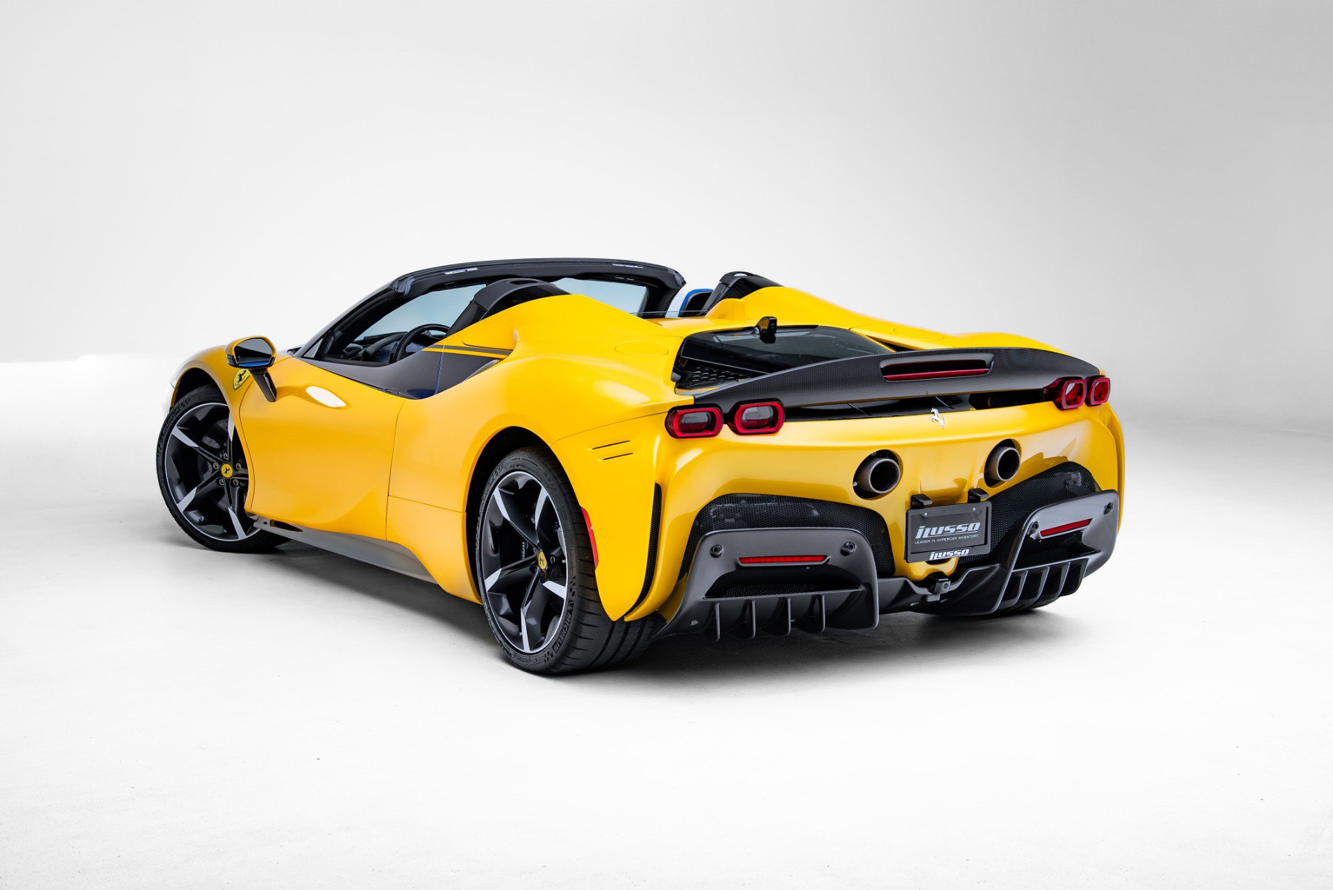 Used 2023 Ferrari SF90 Spider AWD/4WD image 69
