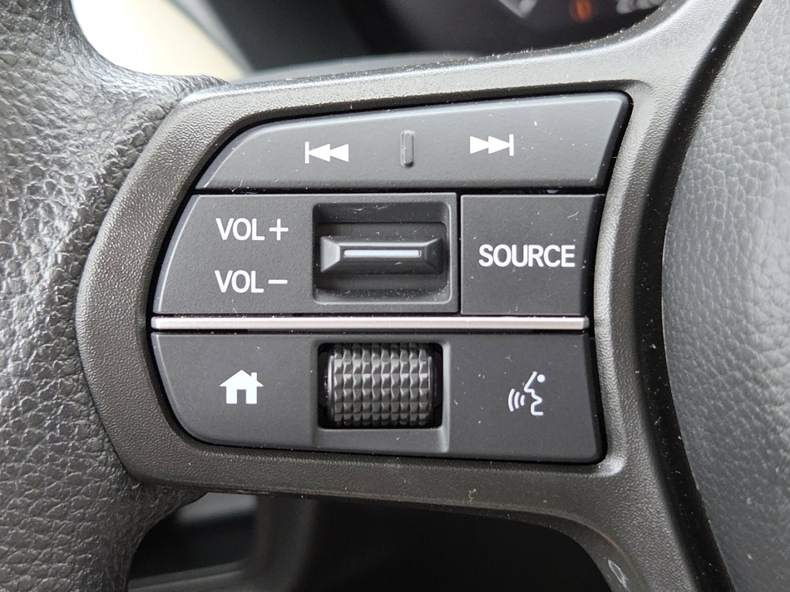 Certified 2025 Honda HR-V LX image 10