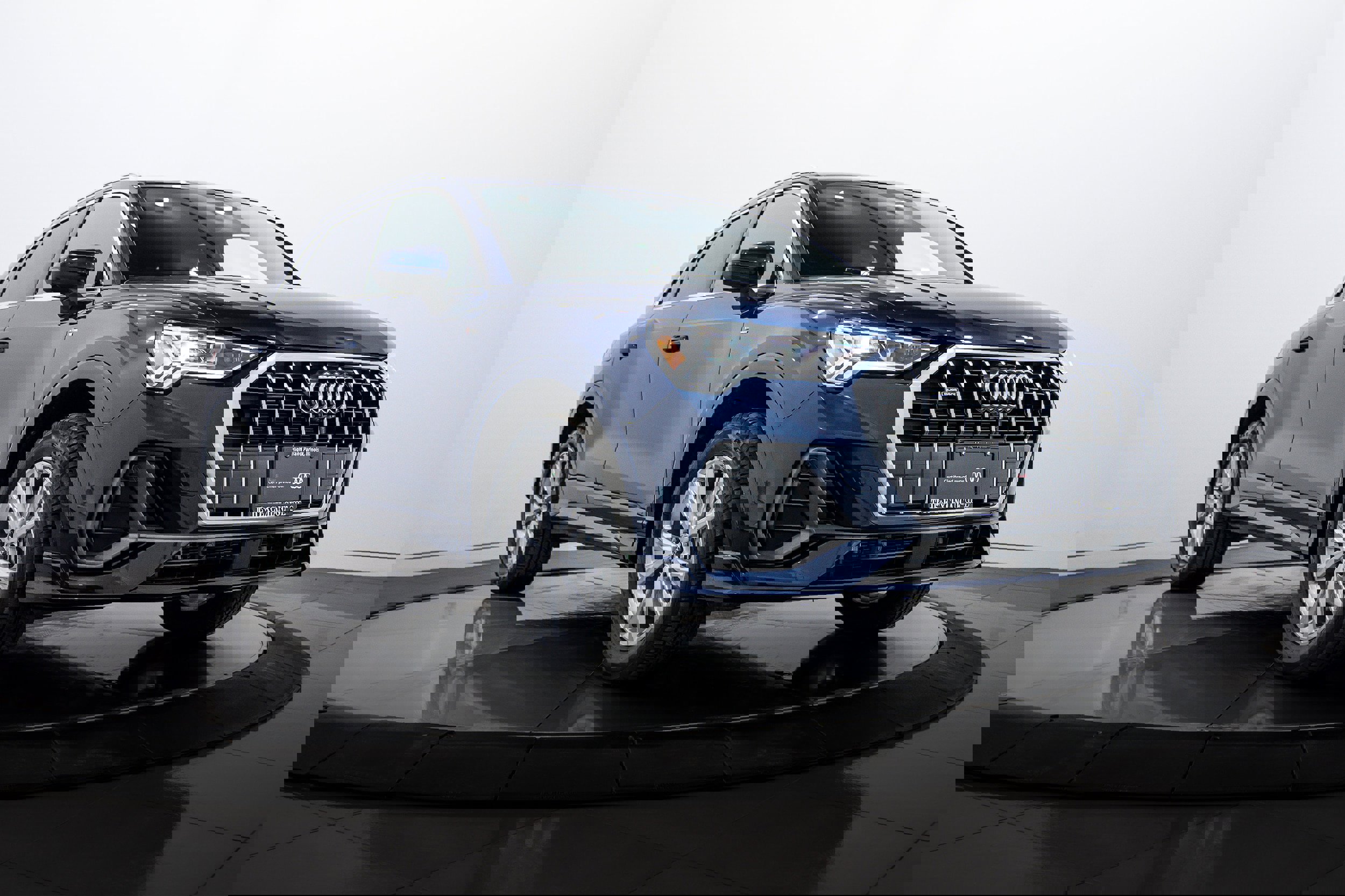 Certified 2023 Audi Q3 2.0T Premium Plus w/ Premium Plus Package image 2