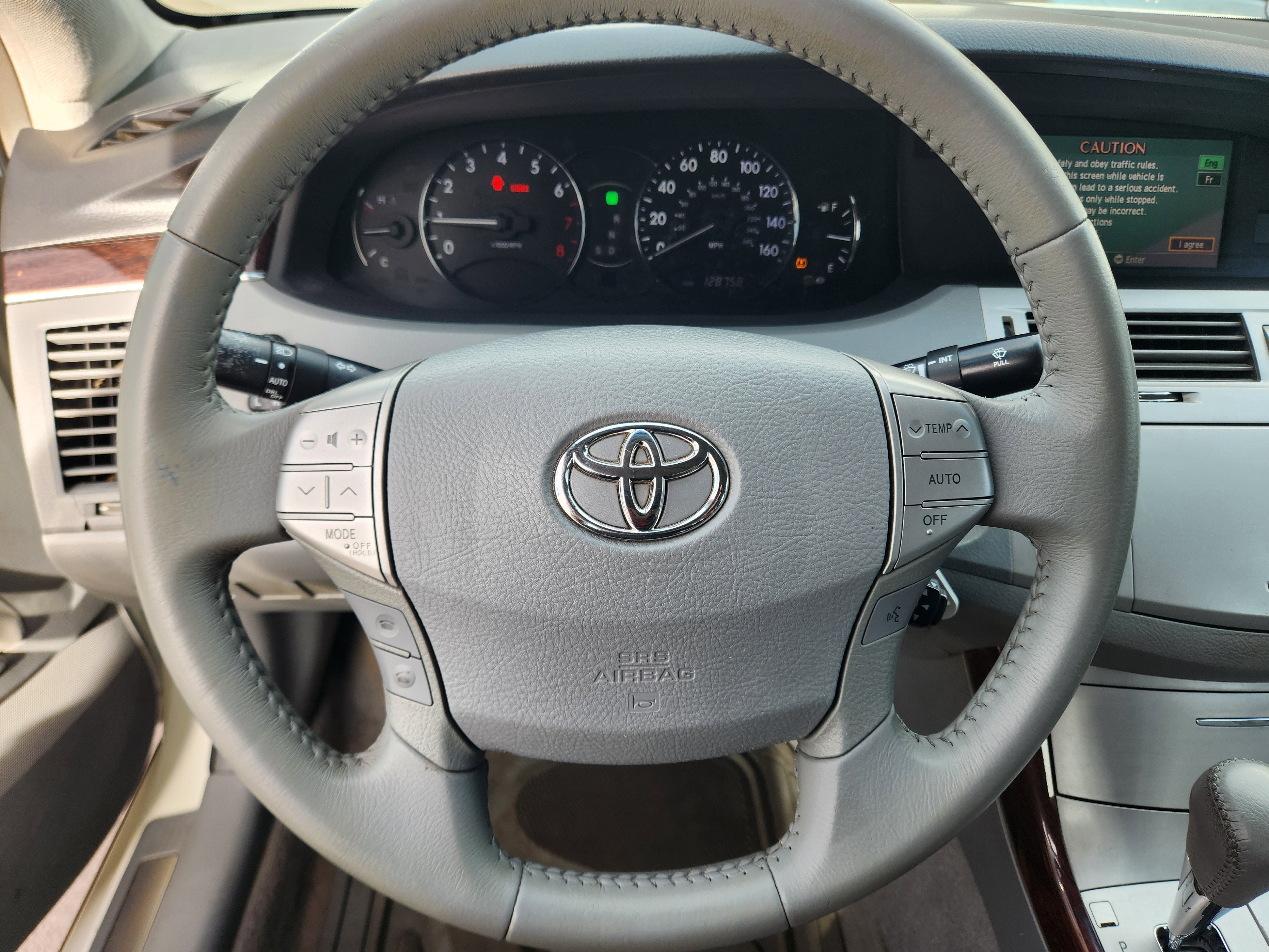 Used 2008 Toyota Avalon XLS FWD image 10