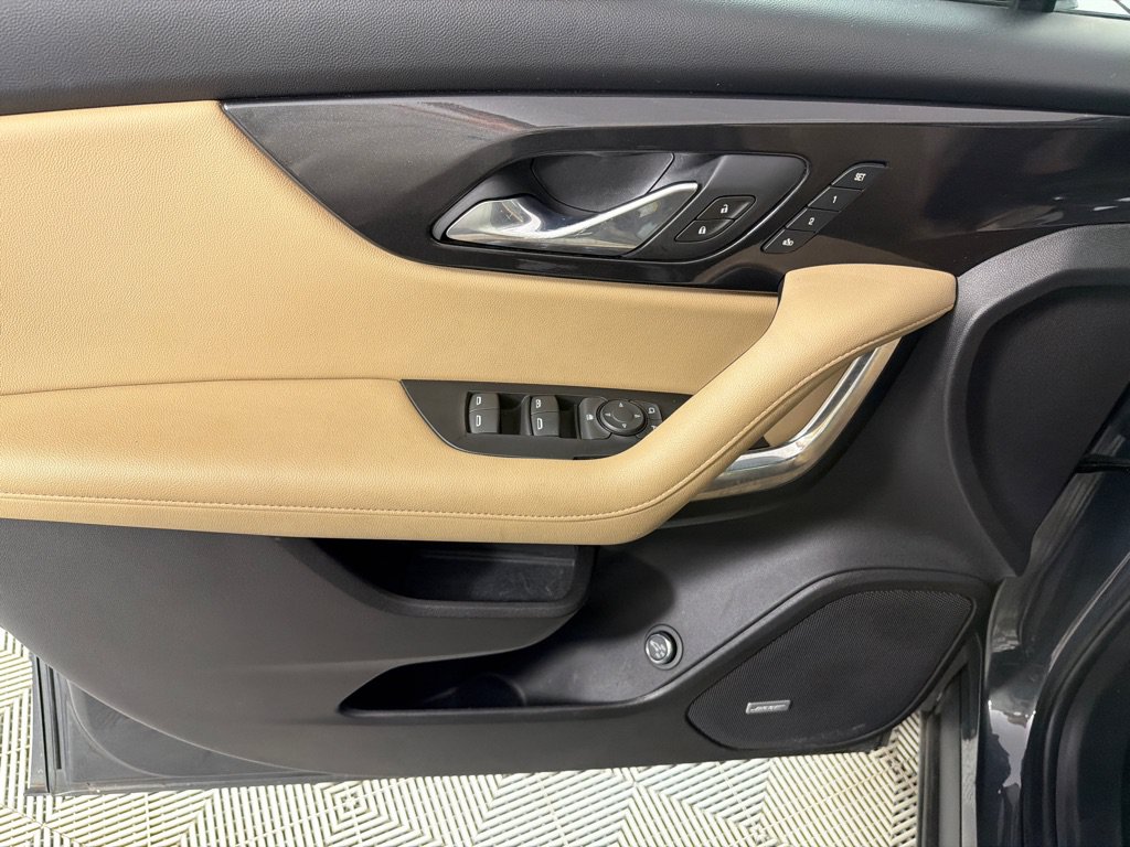 Used 2020 Chevrolet Blazer Premier AWD/4WD image 11