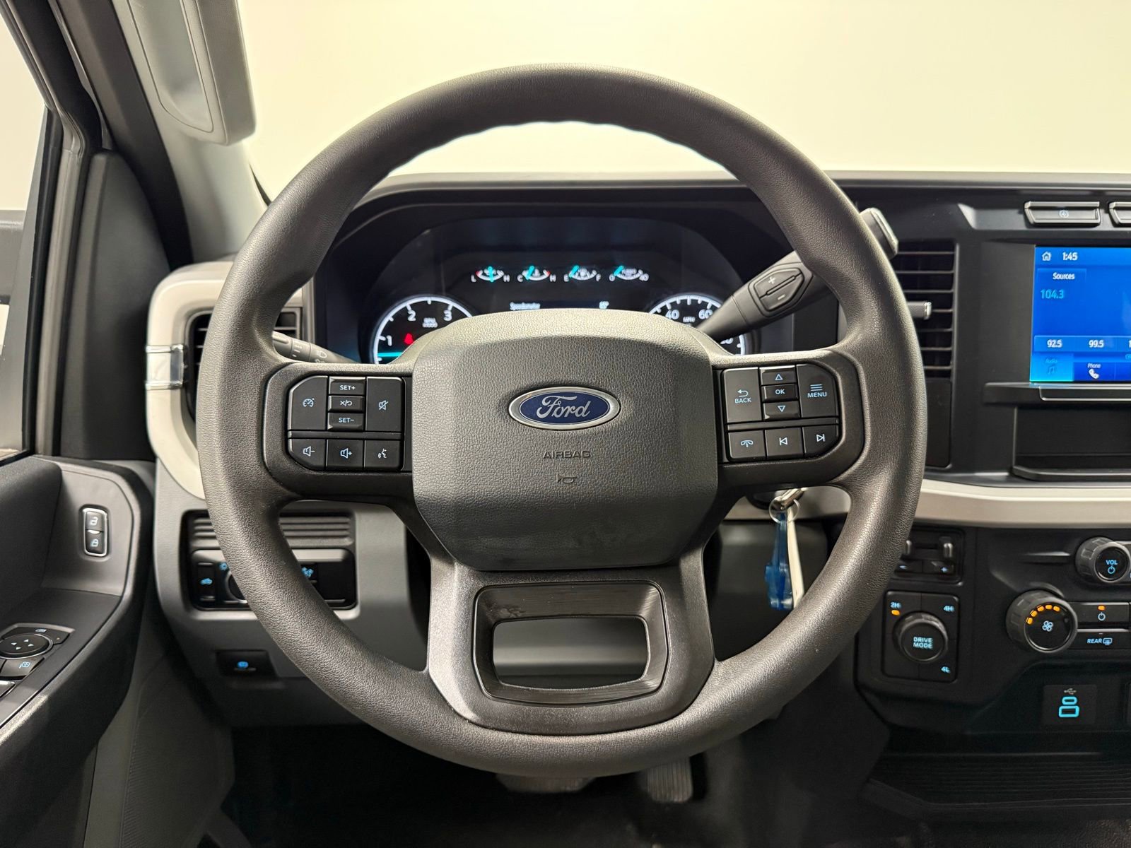 Used 2023 Ford F350 XL w/ FX4 Off-Road Package image 25