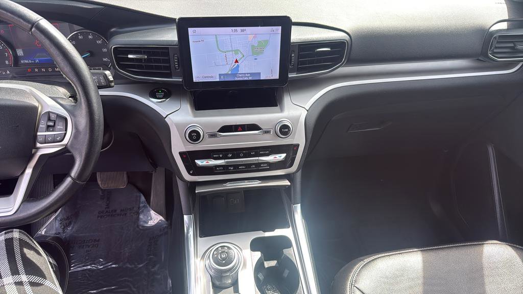 Used 2020 Ford Explorer XLT w/ Equipment Group 202A image 24