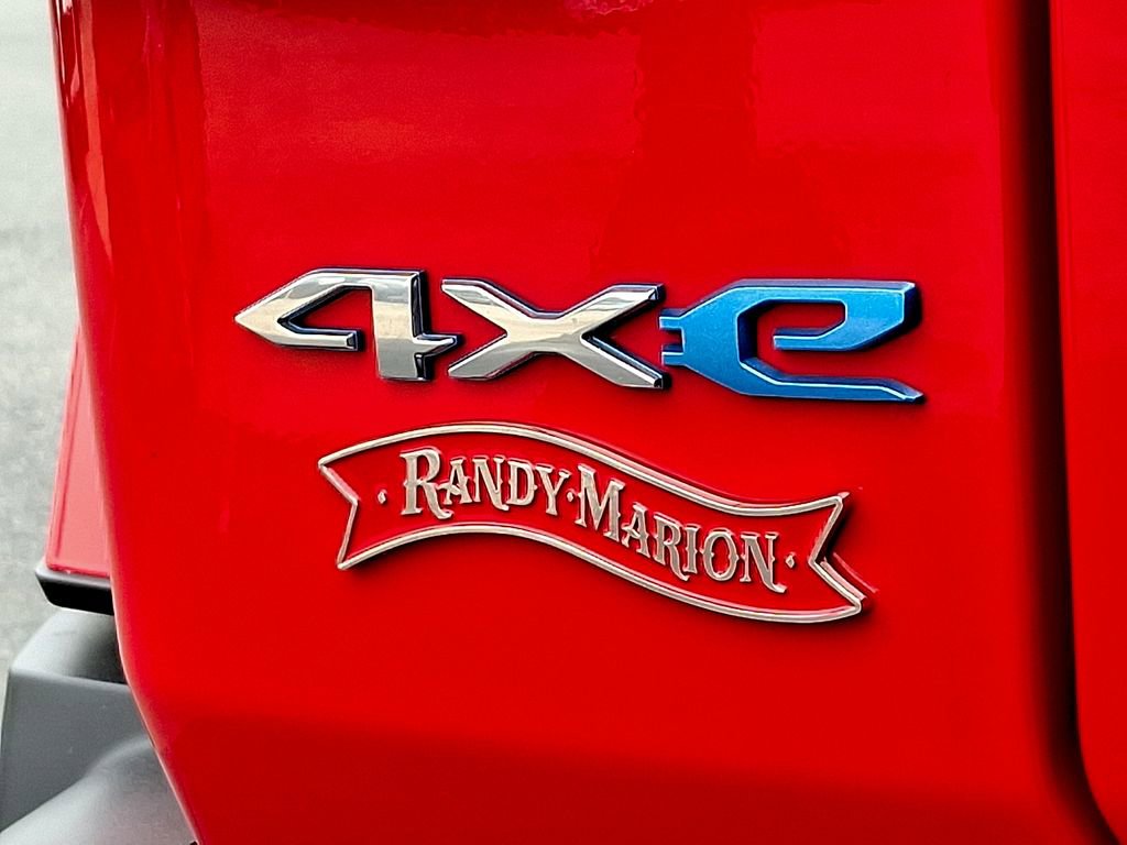 Used 2022 Jeep Wrangler Unlimited Sahara w/ Cold Weather Group image 32