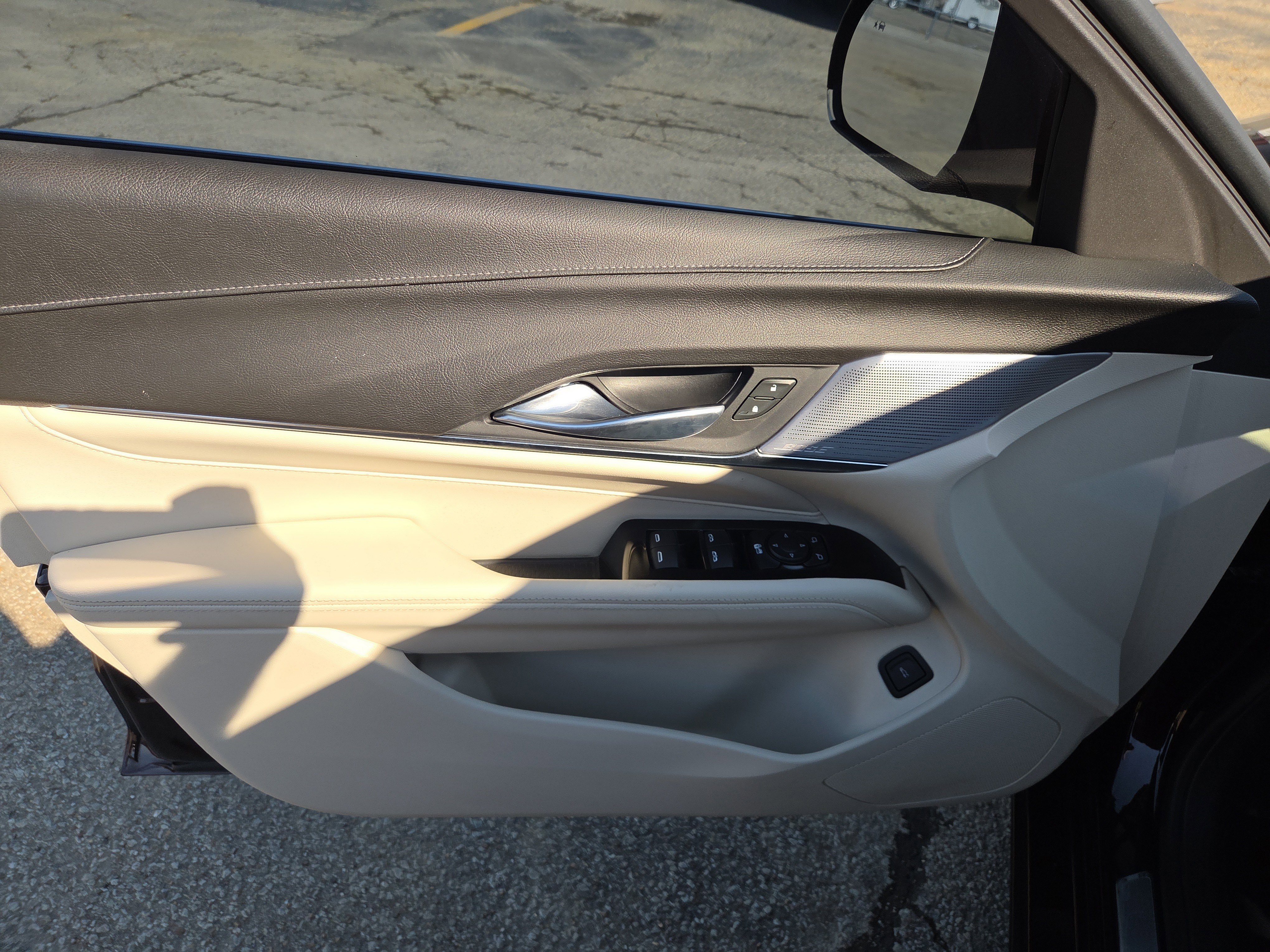 Used 2022 Cadillac CT4 Luxury w/ Sun And Sound Package image 6