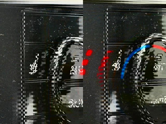 New 2025 Nissan Pathfinder SL w/ Black Appearance Package image 34