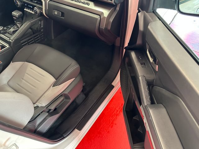 Certified 2024 Toyota Tacoma TRD Sport AWD/4WD image 15