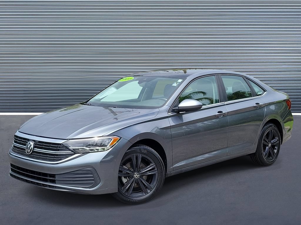 Used 2023 Volkswagen Jetta SE w/ Panoramic Sunroof Package