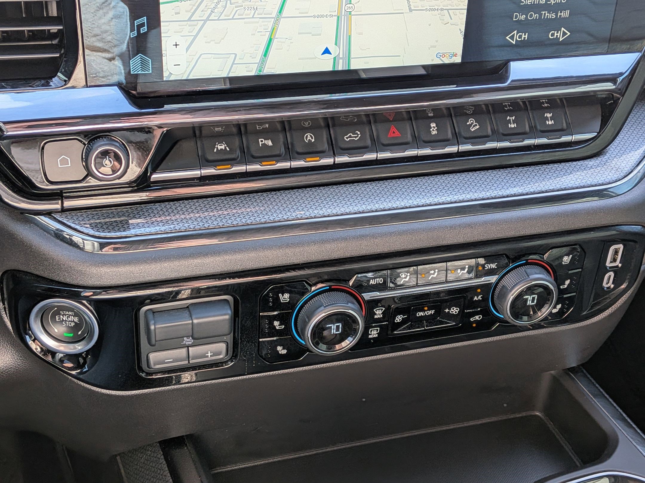 Used 2025 Chevrolet Silverado 1500 ZR2 w/ Technology Package image 26