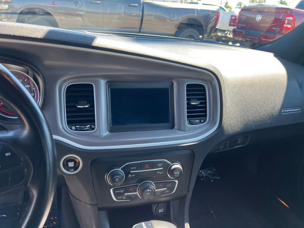 Used 2022 Dodge Charger SXT image 19