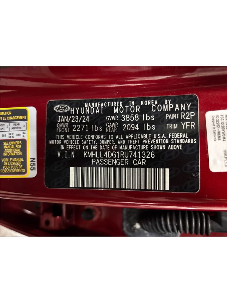 Used 2024 Hyundai Elantra SE image 16