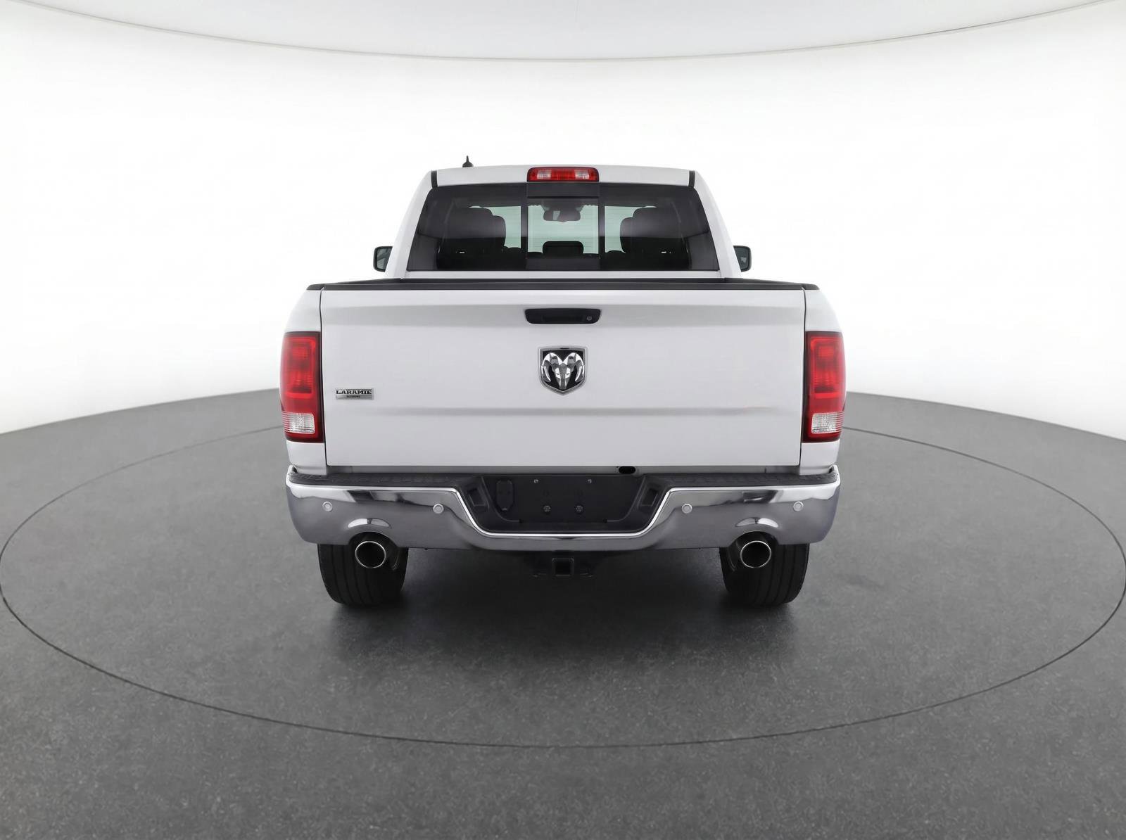 Used 2016 RAM 1500 Laramie RWD image 7