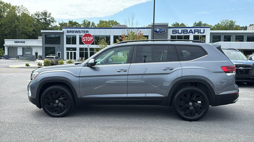 Used 2024 Volkswagen Atlas SE w/ Panoramic Sunroof Package AWD/4WD image 4