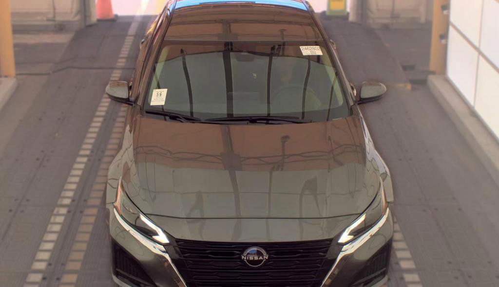 Used 2023 Nissan Altima 2.5 SV FWD video 3