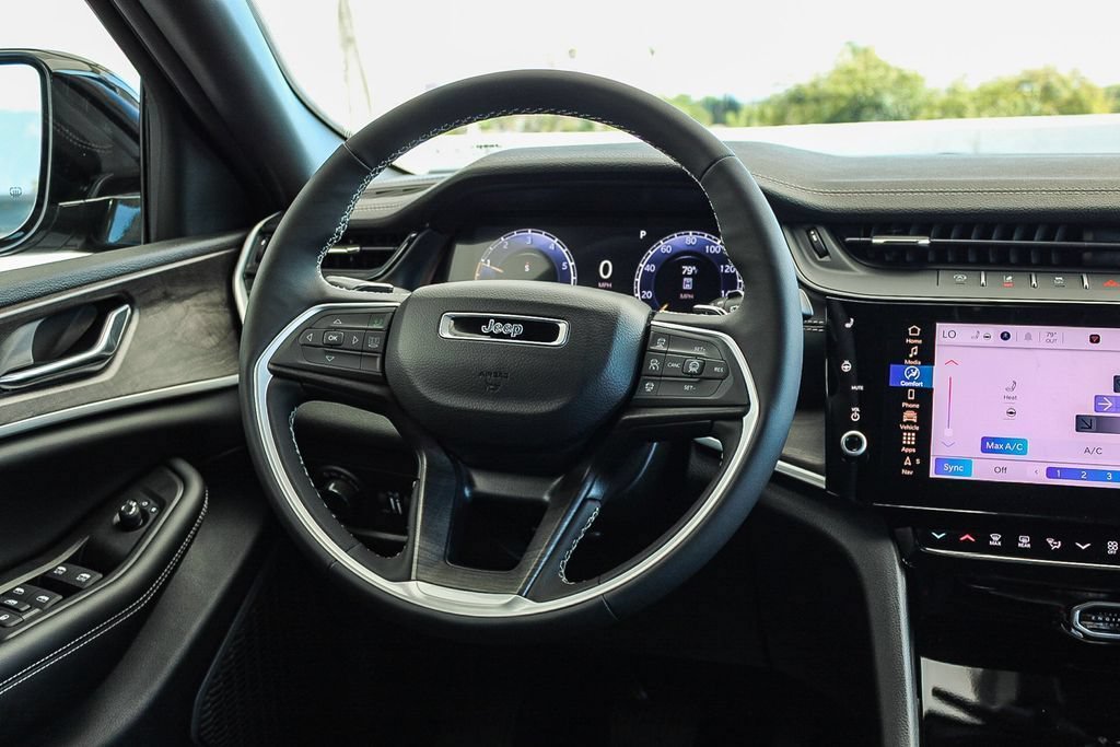New 2026 Jeep Grand Cherokee Altitude RWD image 16