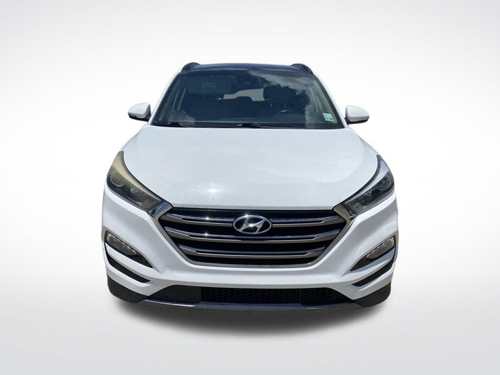 Used 2016 Hyundai Tucson Limited w/ Option Group 03 FWD image 13
