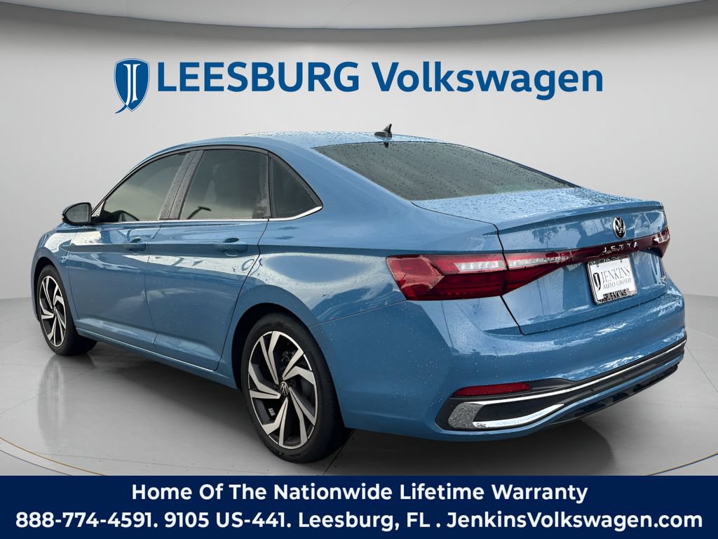 Used 2025 Volkswagen Jetta SEL FWD image 6