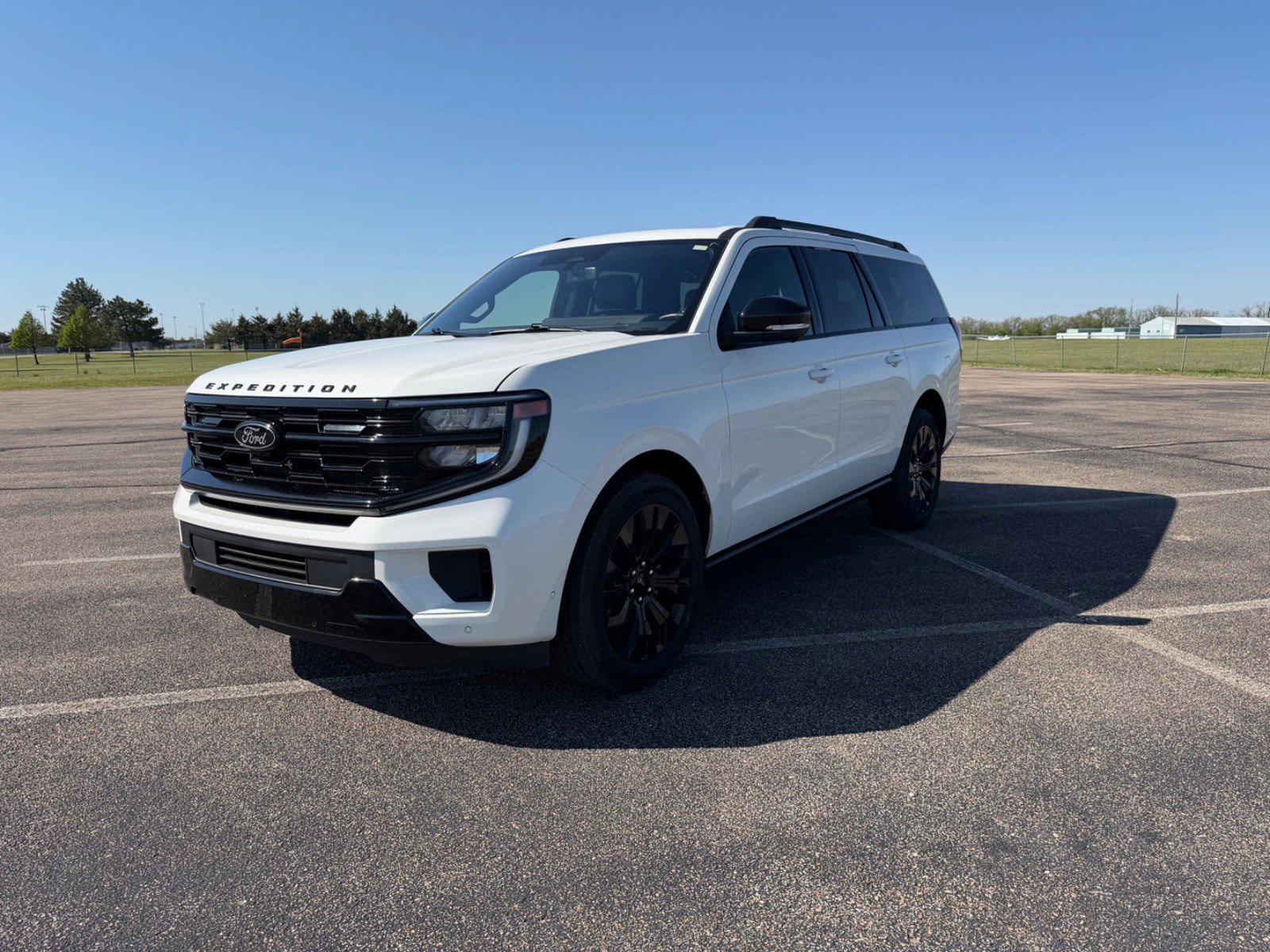 Used 2025 Ford Expedition Max Platinum w/ Stealth Appearance Package AWD/4WD image 15