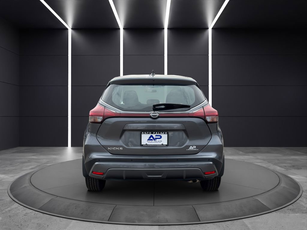 Used 2023 Nissan Kicks S FWD image 5