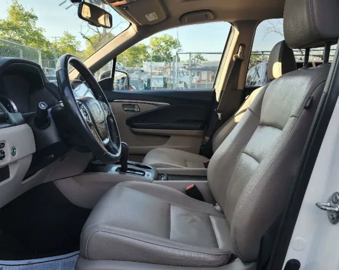 Used 2017 Honda Pilot EX-L image 8