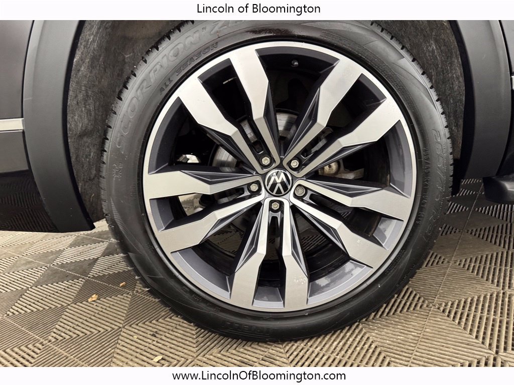 Used 2023 Volkswagen Atlas SEL Premium AWD/4WD image 25