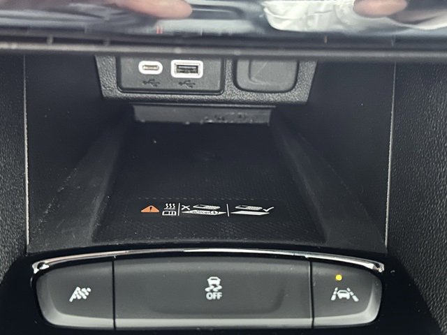 Used 2022 Chevrolet Bolt EUV Premier w/ Super Cruise Package image 31