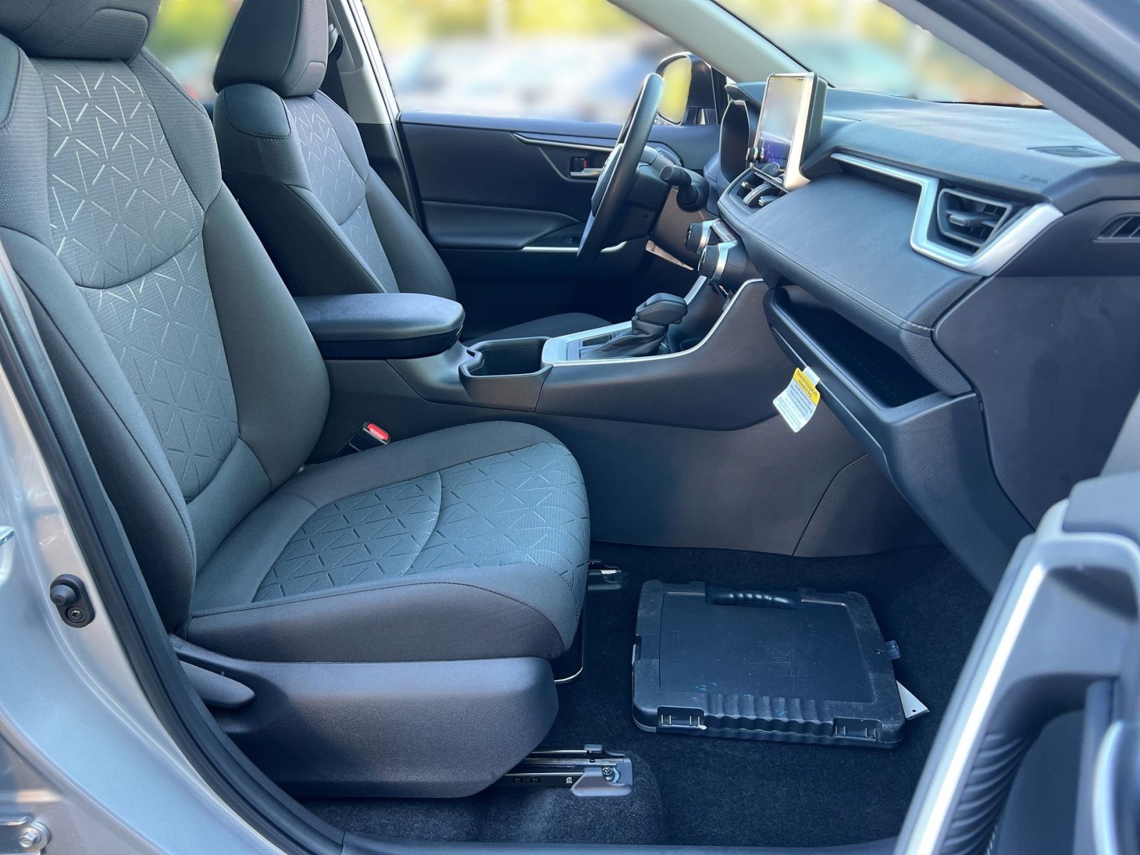 New 2025 Toyota RAV4 XLE image 20