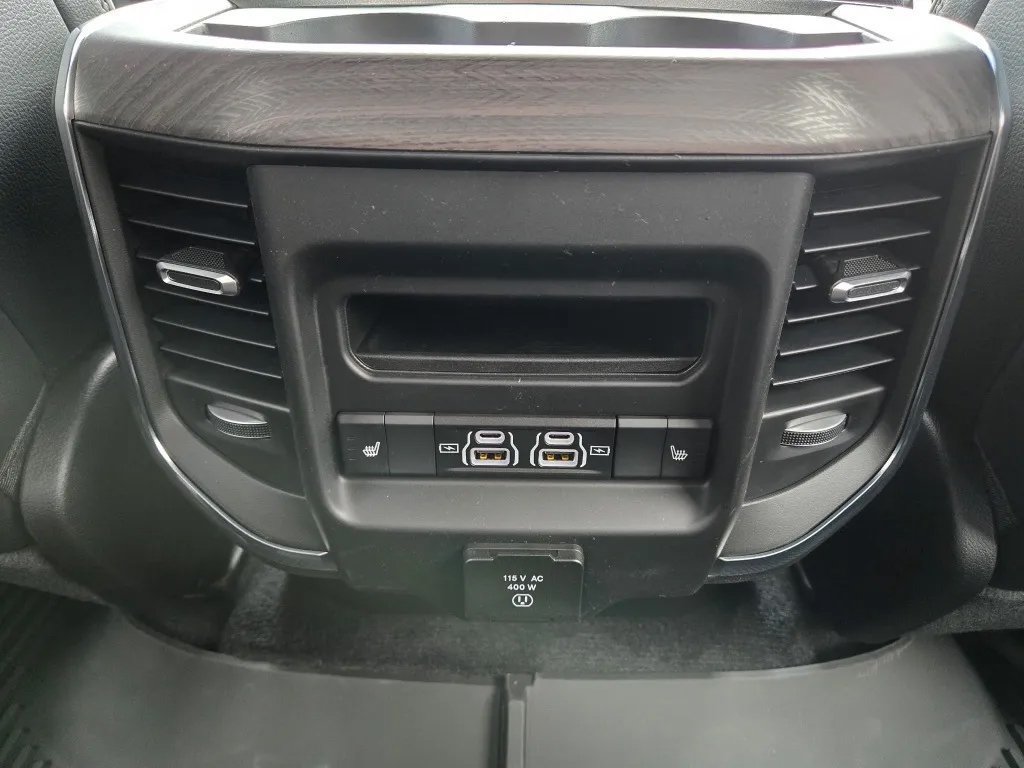 New 2026 RAM 1500 Laramie AWD/4WD image 29