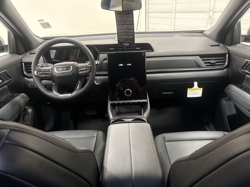 New 2026 GMC Terrain AT4 w/ LPO, Black Badging Package AWD/4WD image 21