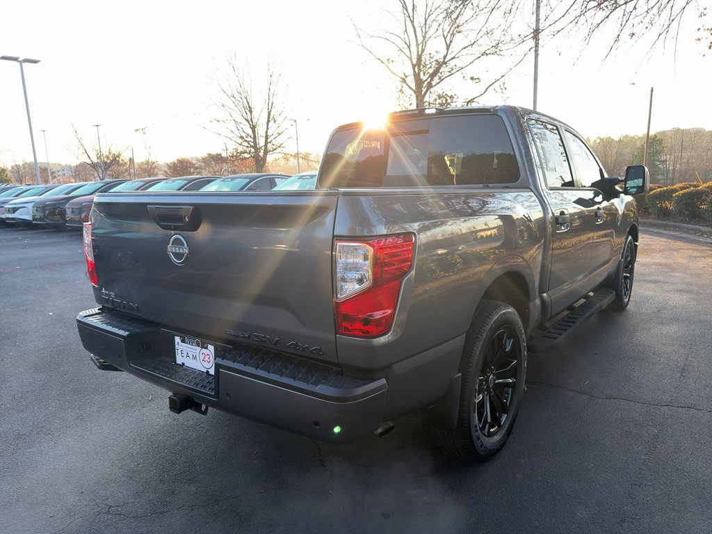 Certified 2024 Nissan Titan SV w/ SV Convenience Package image 7