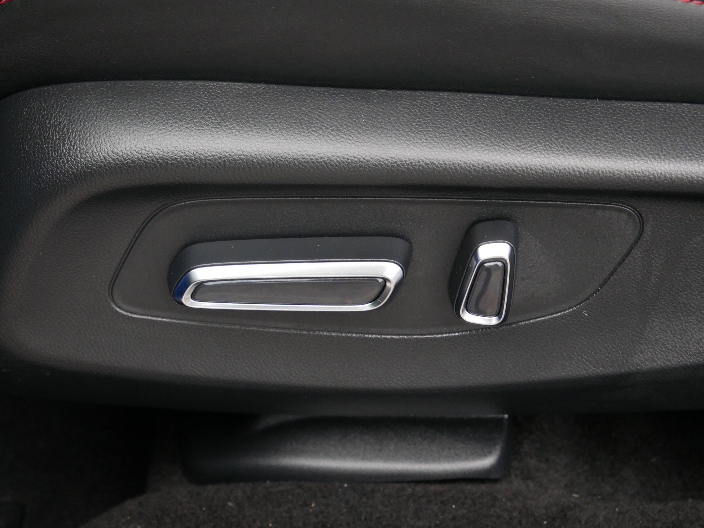 Used 2025 Acura ADX A-Spec image 19