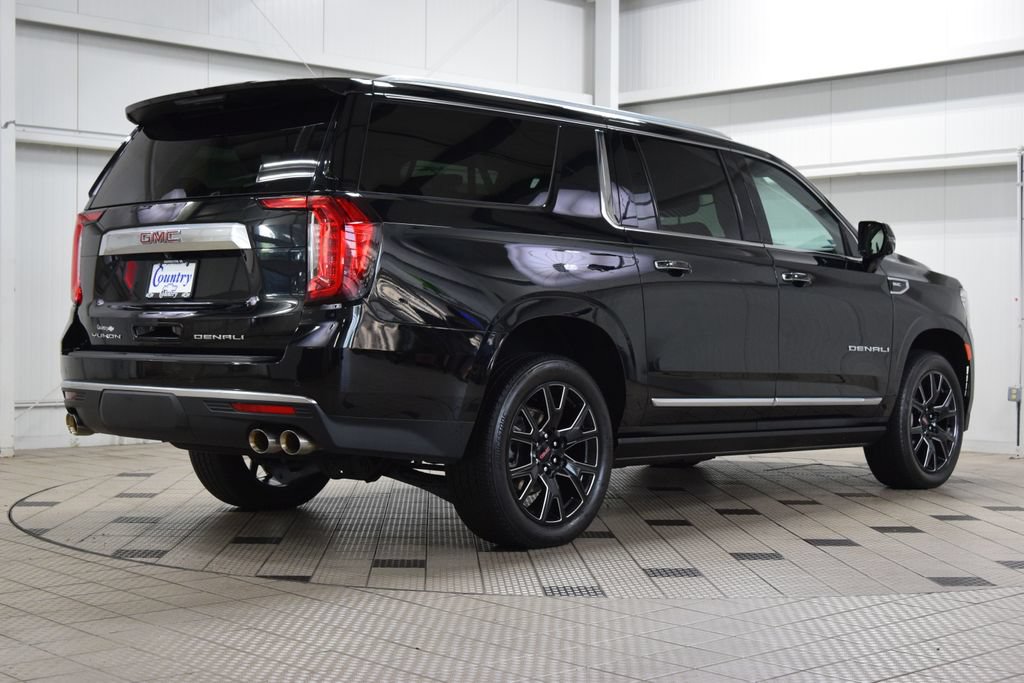 Used 2024 GMC Yukon XL Denali AWD/4WD image 8