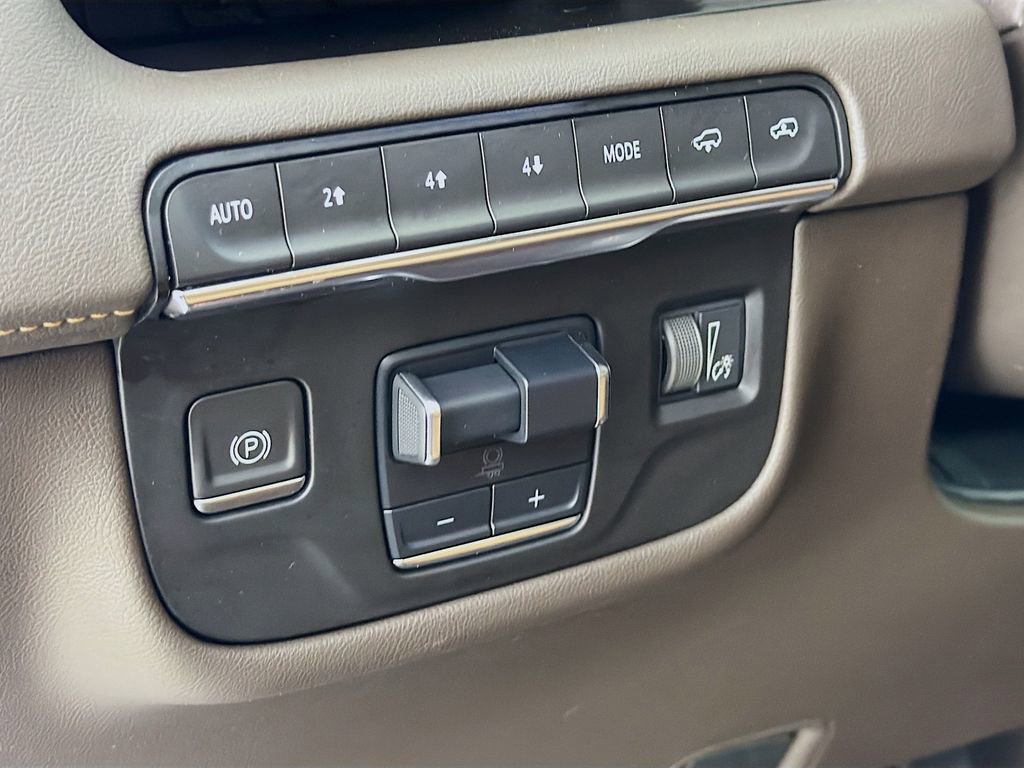 Certified 2023 Cadillac Escalade Sport w/ LPO, ONYX Package image 11