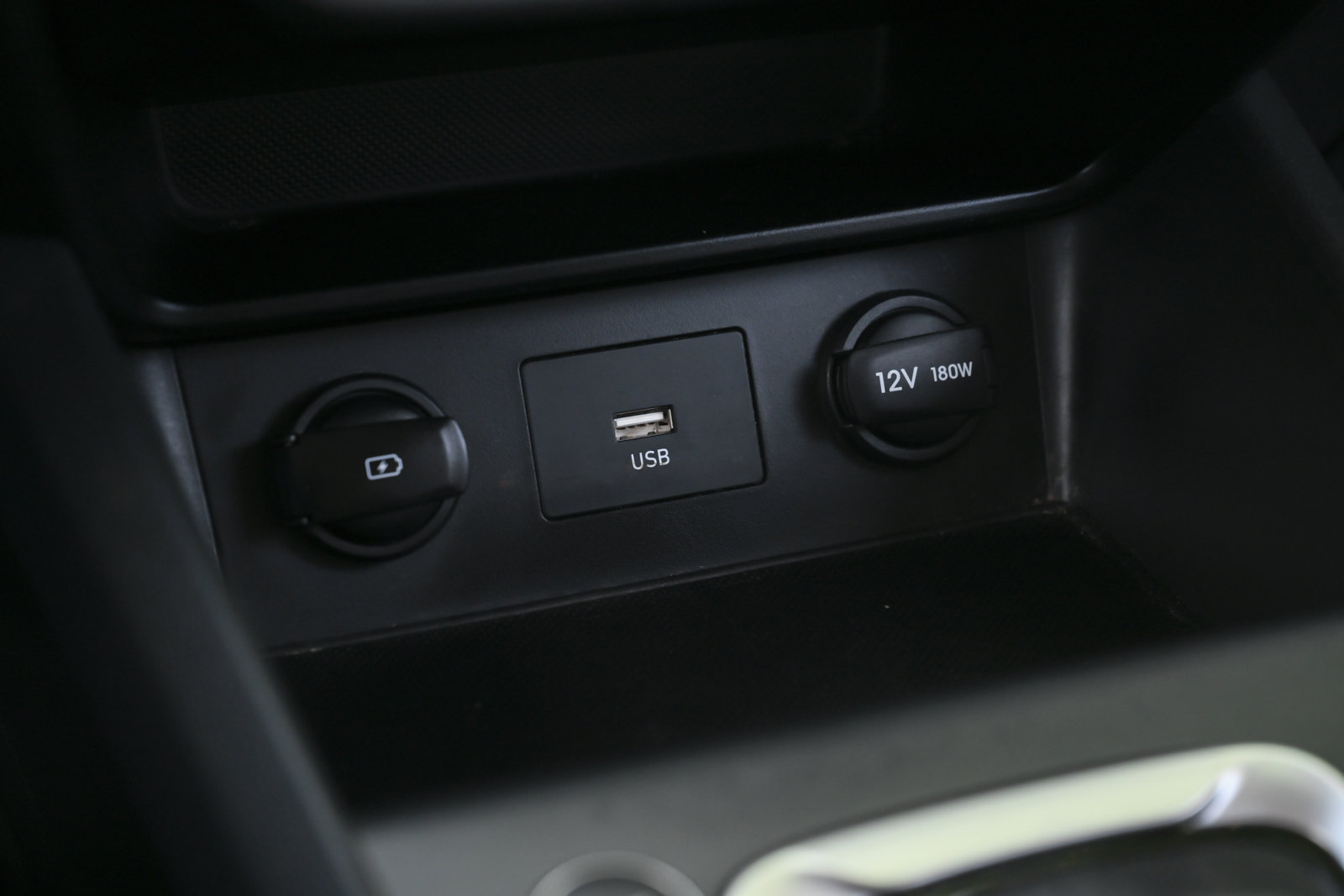 Used 2023 Hyundai Kona SEL image 33