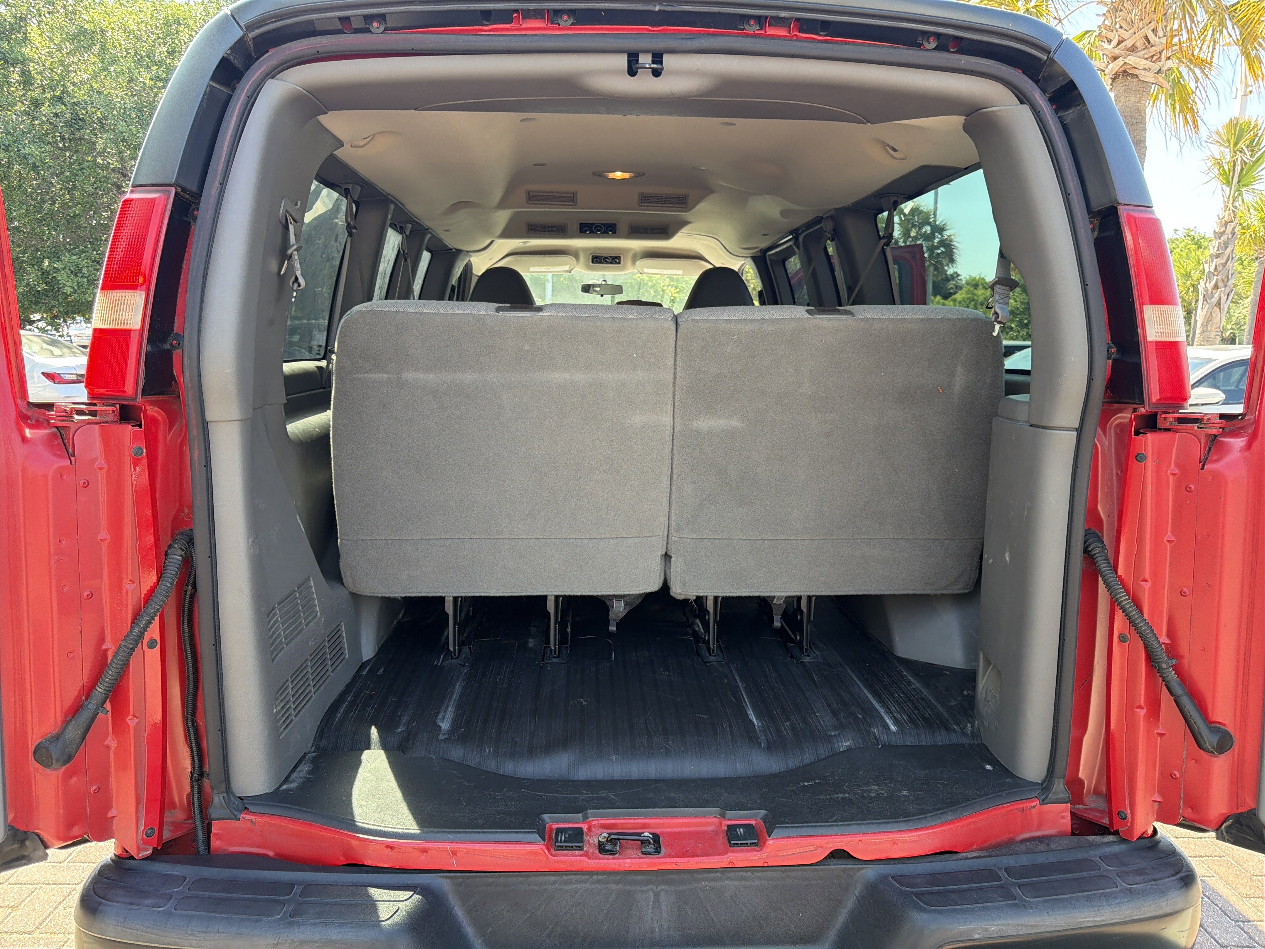 Used 2015 Chevrolet Express 3500 LS RWD image 29