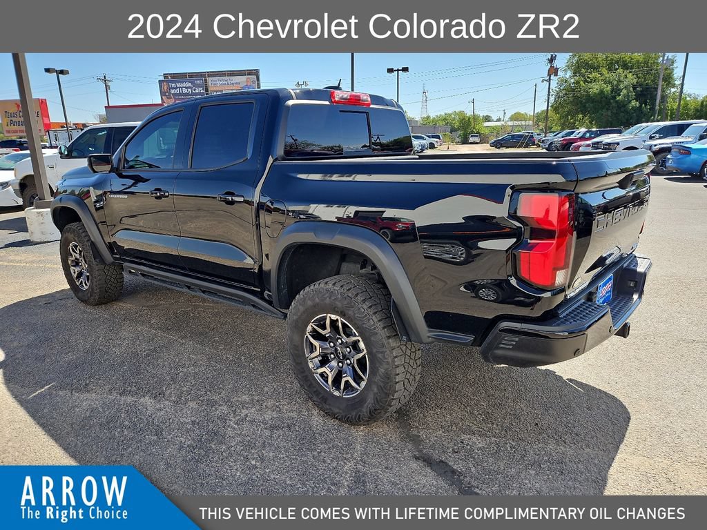 Used 2024 Chevrolet Colorado ZR2 w/ Technology Package AWD/4WD image 8