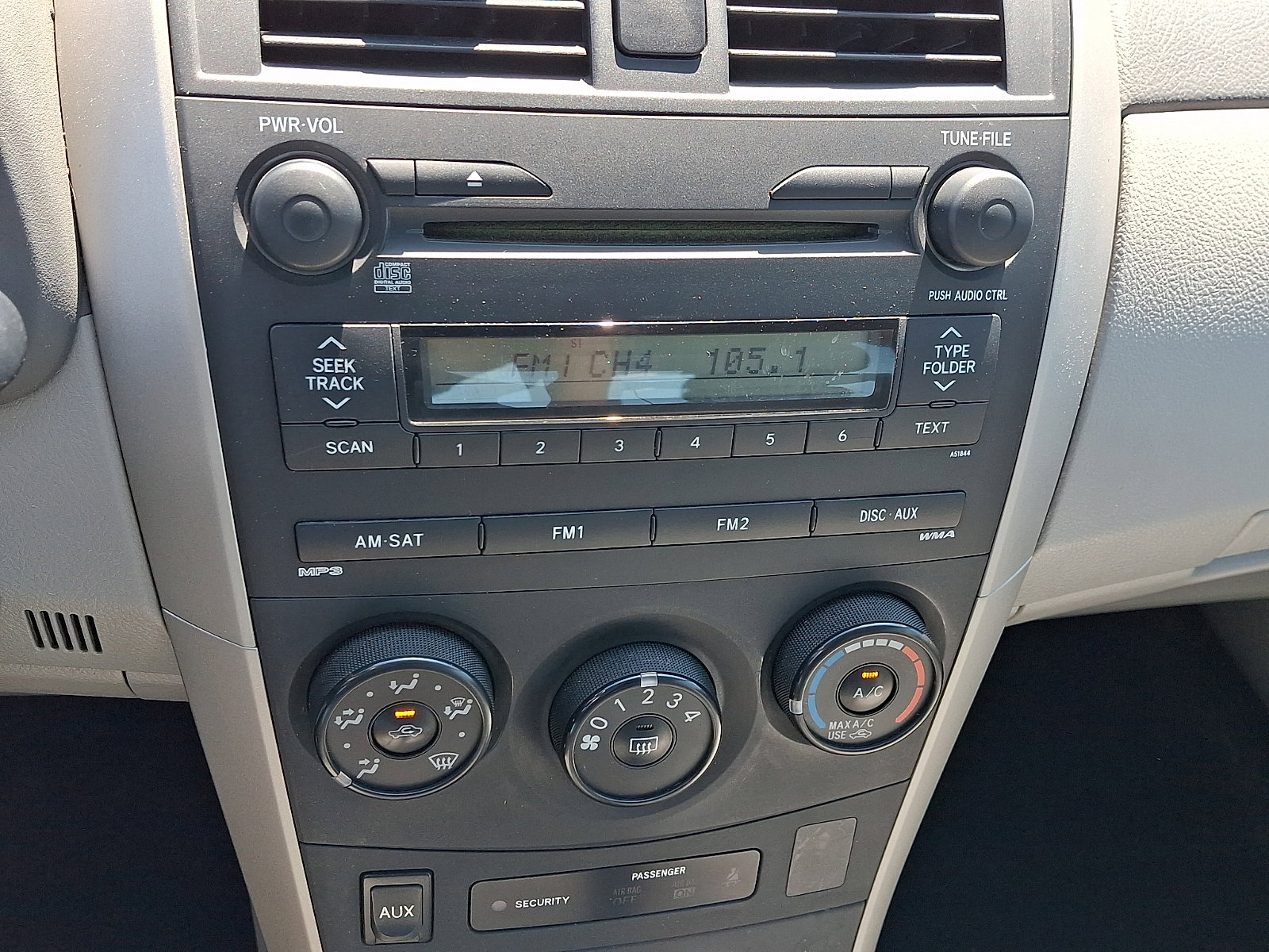 Used 2009 Toyota Corolla LE FWD image 15