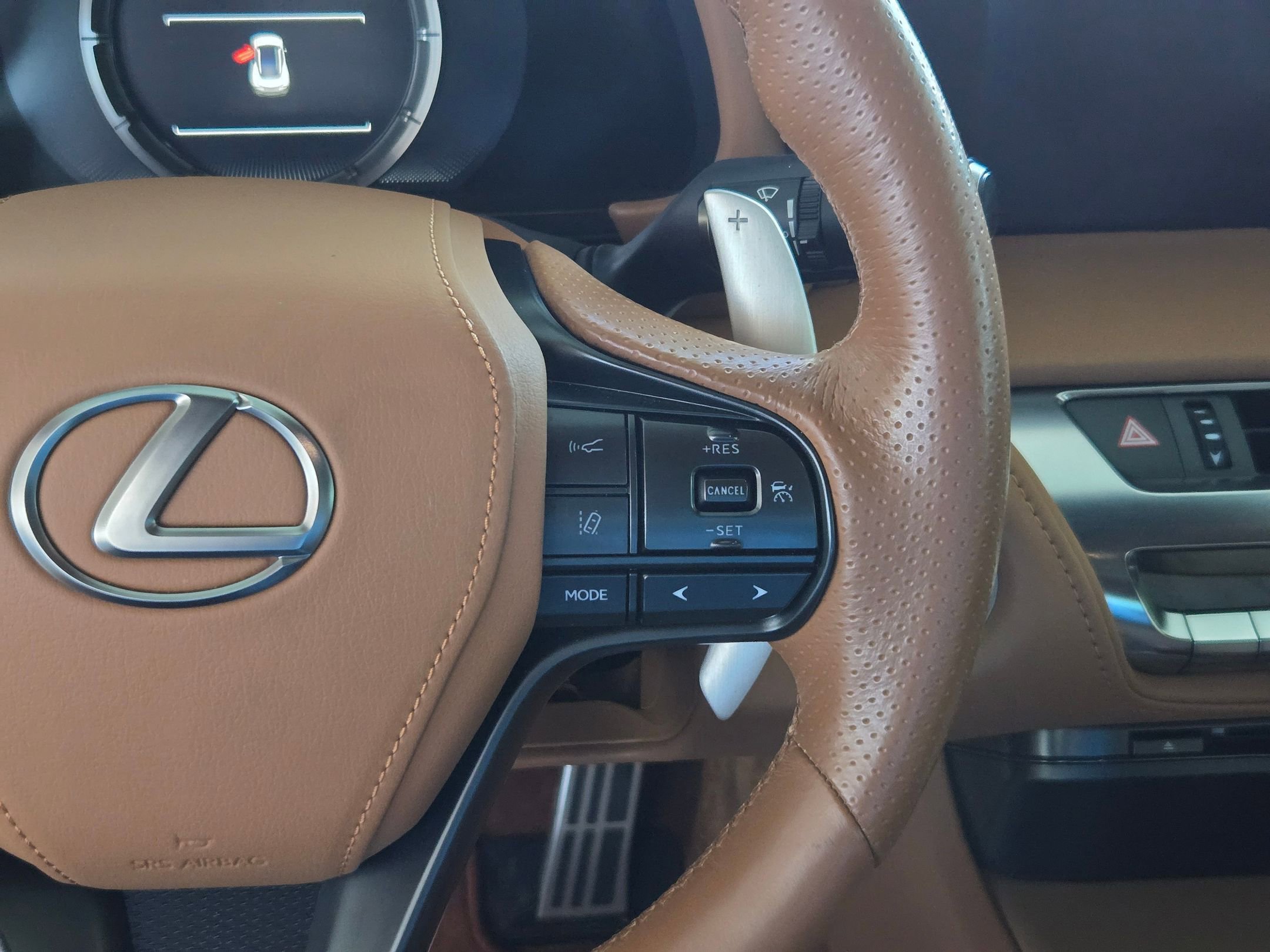 Used 2018 Lexus LC 500 Coupe w/ Touring Package image 18