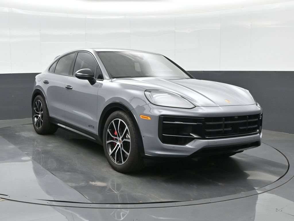 Certified 2025 Porsche Cayenne GTS AWD/4WD image 11