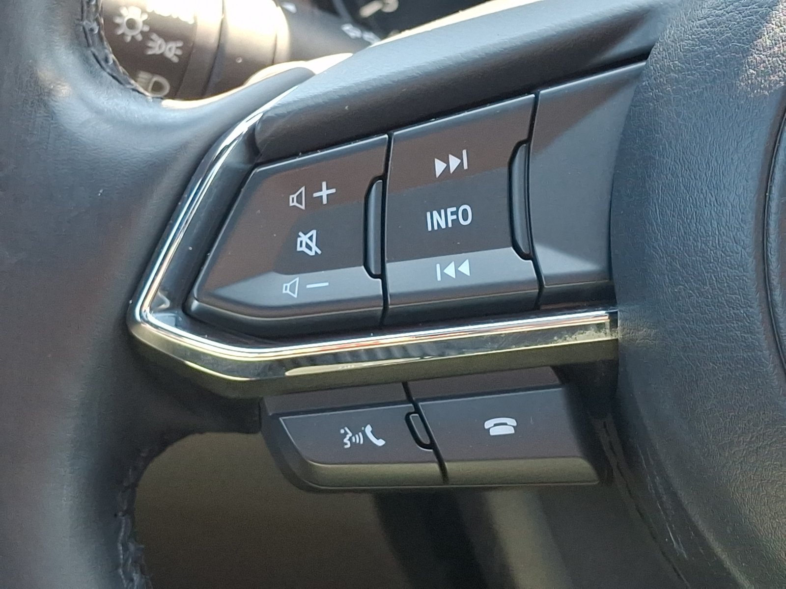 Used 2021 MAZDA CX-9 Signature AWD/4WD image 26