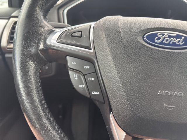 Used 2019 Ford Fusion SEL image 26