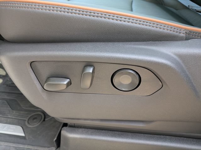 New 2026 GMC Yukon AT4 AWD/4WD image 25