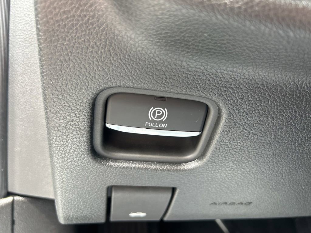 Used 2025 Jeep Grand Cherokee L Altitude AWD/4WD image 19