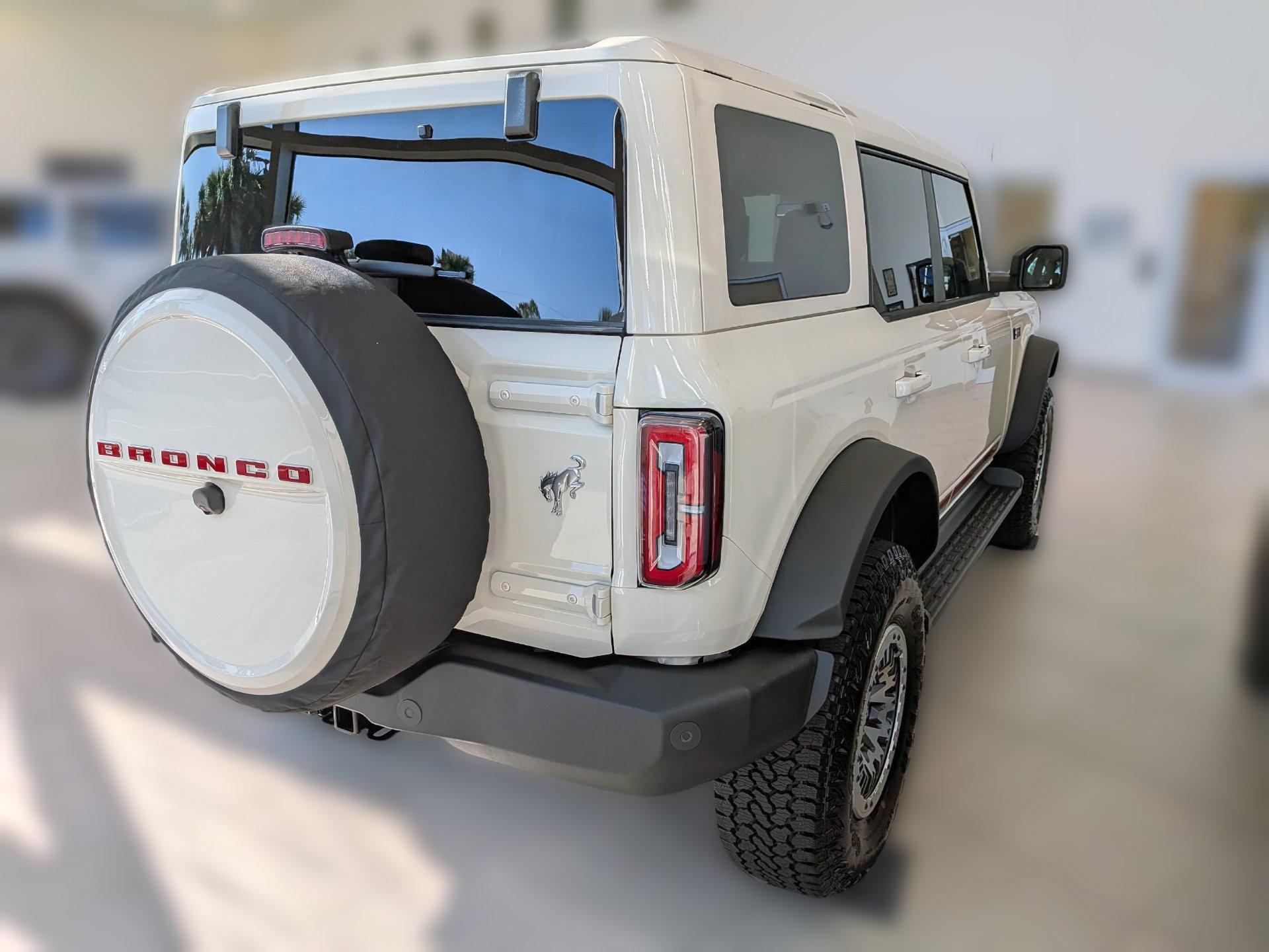 New 2026 Ford Bronco Outer Banks w/ Sasquatch Package AWD/4WD image 4