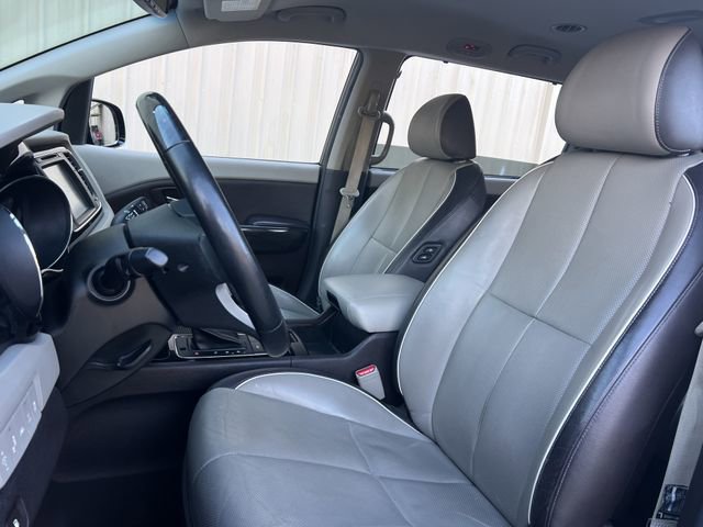 Used 2017 Kia Sedona SX Limited image 13