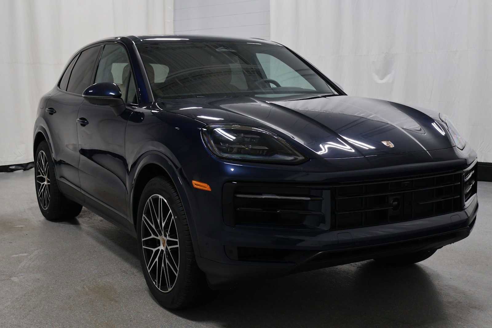 New 2026 Porsche Cayenne AWD/4WD image 13