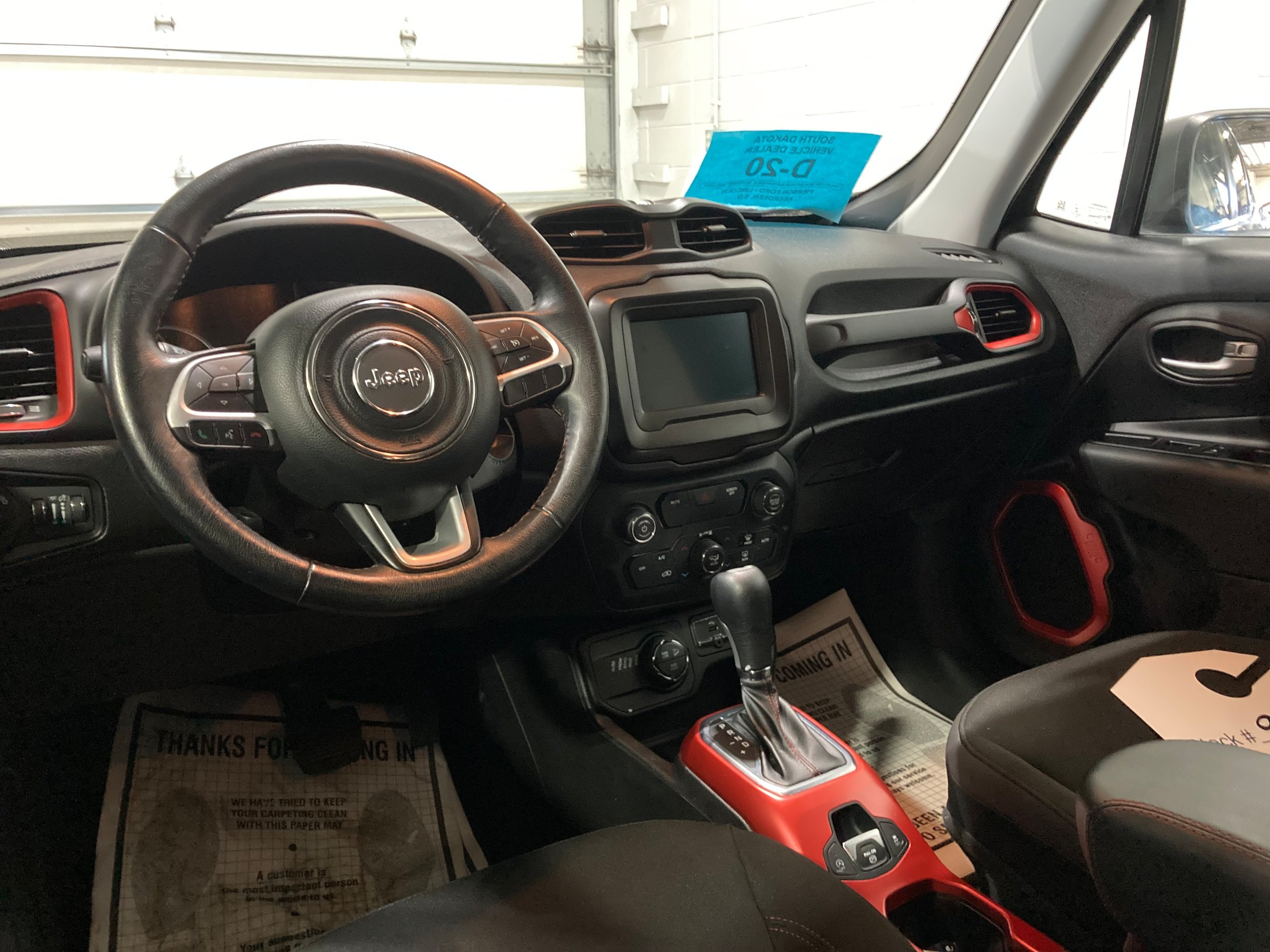 Used 2019 Jeep Renegade Trailhawk w/ Cold Weather Group II AWD/4WD image 17